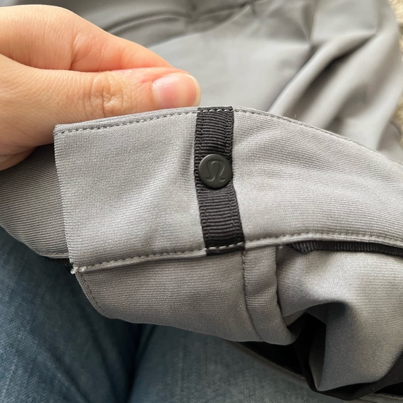 Lululemon ABC Slim-Fit 5 Pocket Pant in Khaki Warpstreme Men’s size 33 - Picture 12 of 16